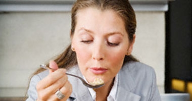 دراسة: مقاومة إحساسنا بالجوع قد يحقق لنا نوعا من الإشباع 