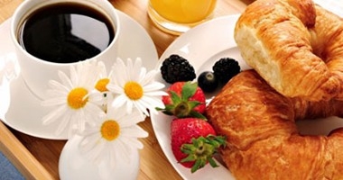 أخصائية تغذية: 8 فوائد لتناول العشاء مبكرا 