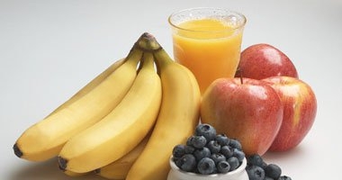 تناول الأطعمة الغنية بالألياف والإكثار من الفاكهة لتجنب سرطان الدم